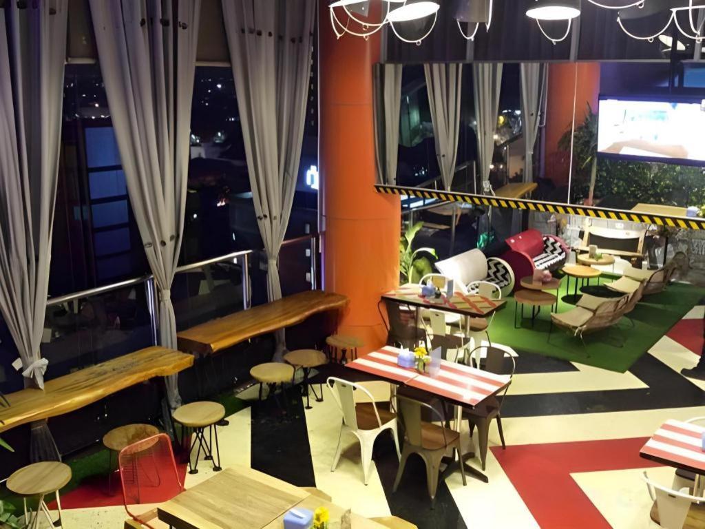 G Suites Hotel By Amithya Surabaja Zewnętrze zdjęcie